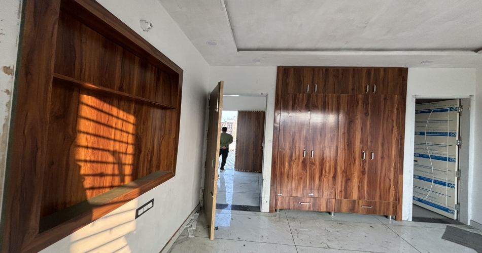 111 gaj kothi for sale in Derabassi