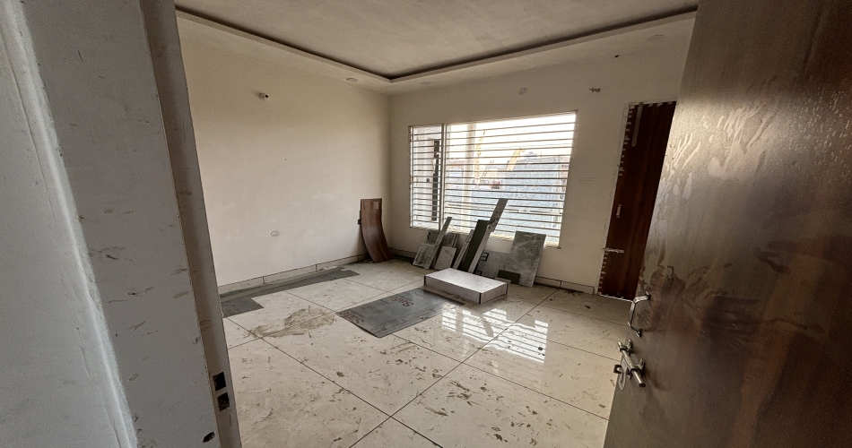 111 gaj kothi for sale in Derabassi