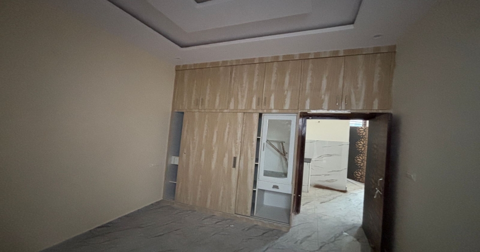 85 Gaj Kothi for Sale in Derabassi