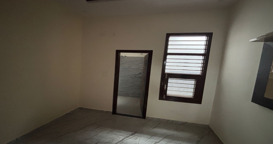 85 Gaj Kothi for Sale in Derabassi